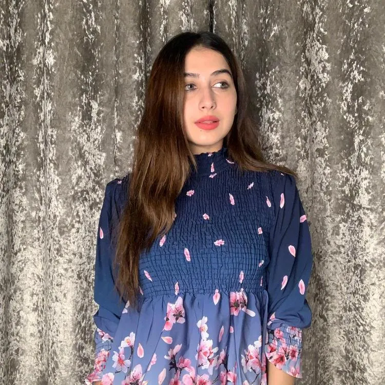 Morrocan floral printed smocking Top